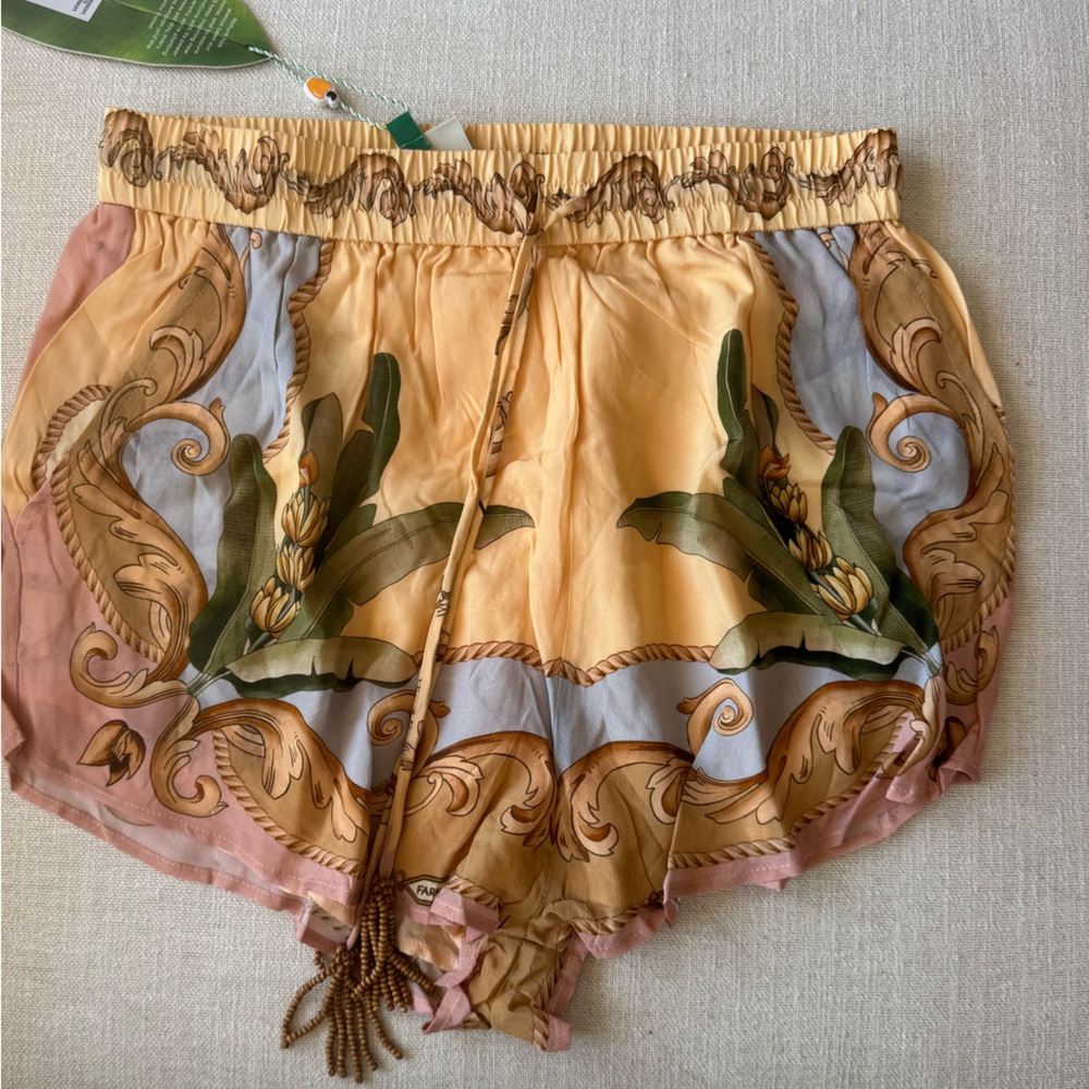 FARM Rio Women's Tropical Print Shorts - Picture 3 of 3